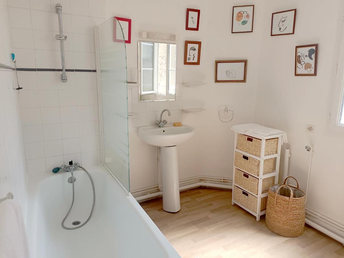 Balcon Sur Loire Local Velo Apartment Saumur Luaran gambar